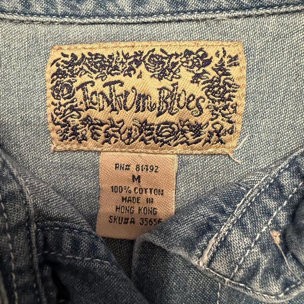 Vintage 90s Tantrum blues denim Christmas embroidered button up - Picture 5 of 5